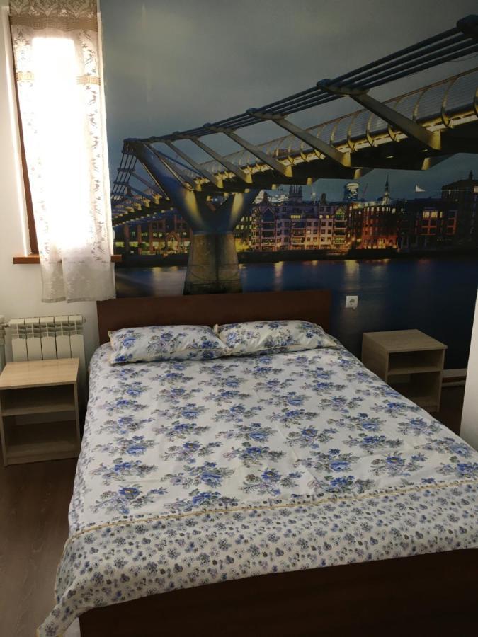 46,2 Karmysova Street Serviced Apartments 알마티 외부 사진