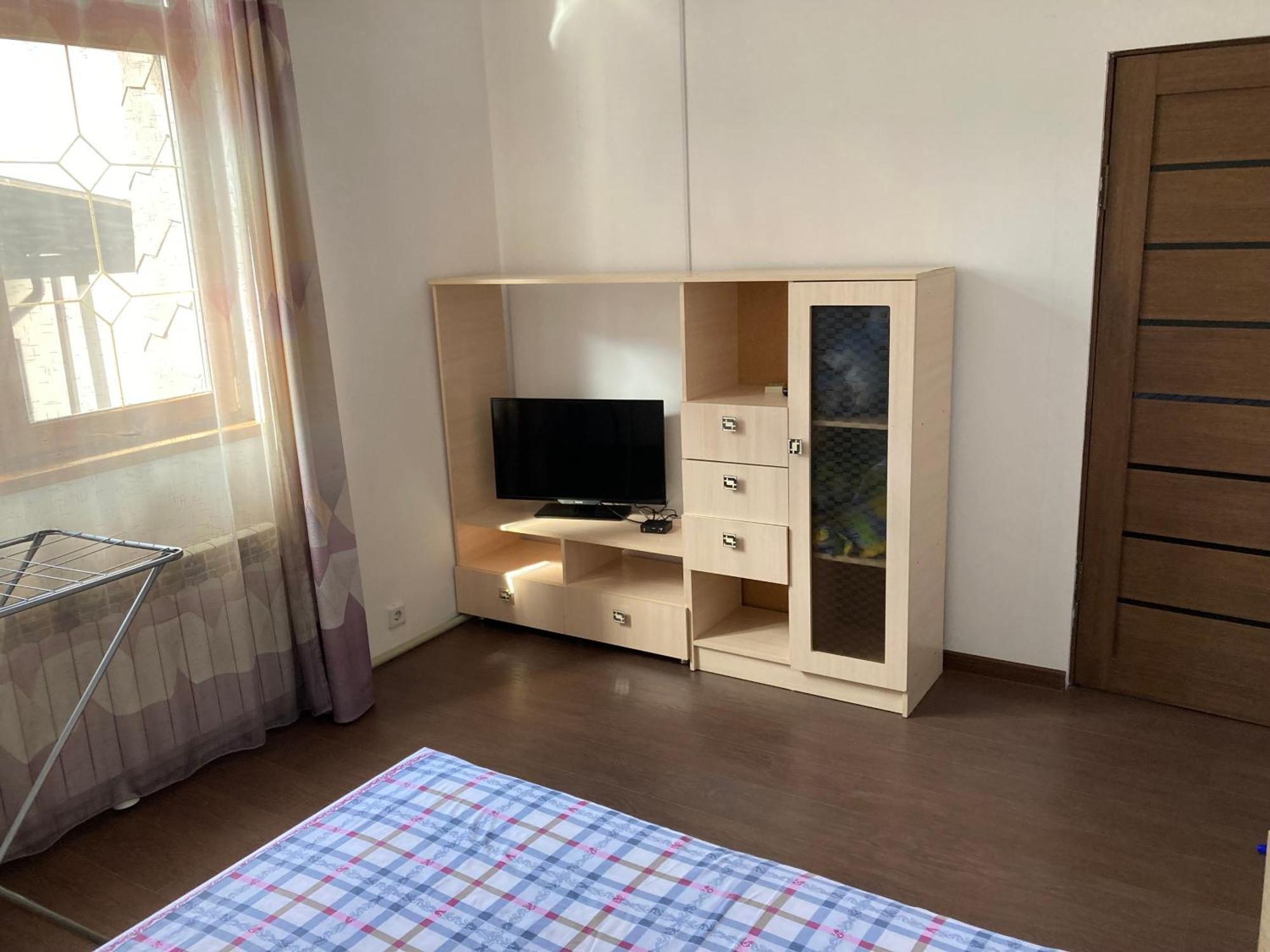 46,2 Karmysova Street Serviced Apartments 알마티 외부 사진