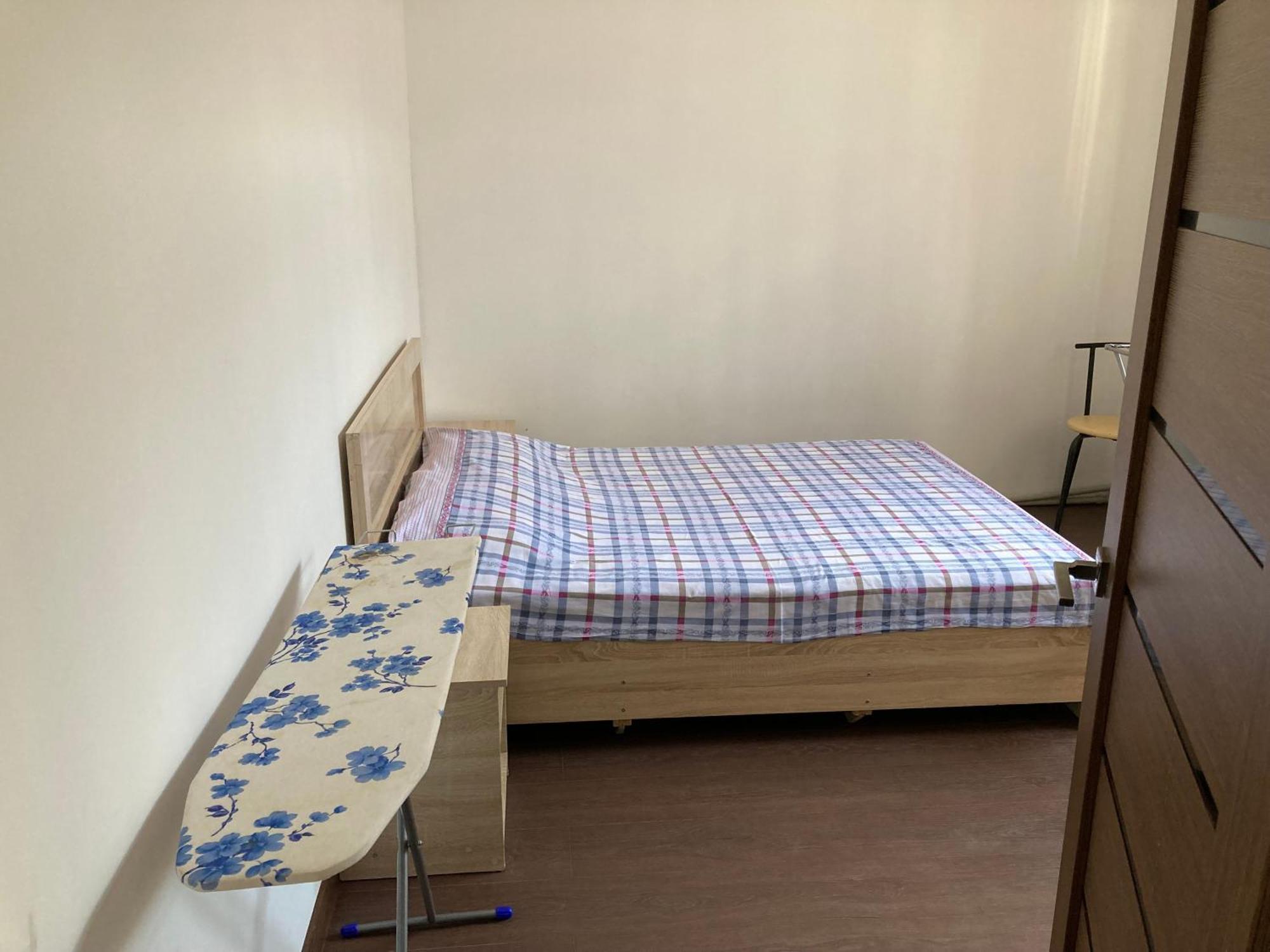 46,2 Karmysova Street Serviced Apartments 알마티 외부 사진